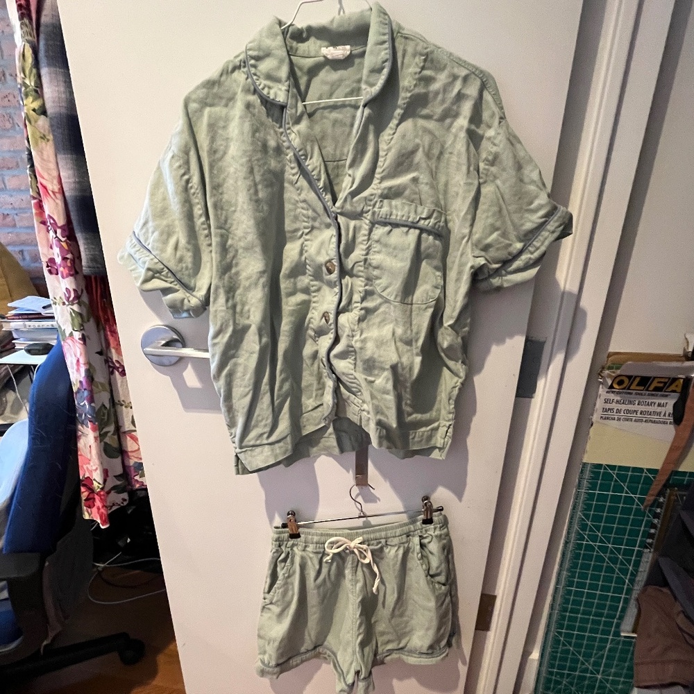 Piglet In Bed pajama set 55% European linen, 45% long-staple cotton runs small